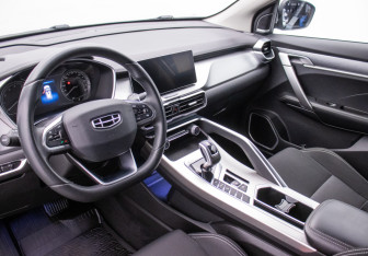 Подержанный автомобиль Geely Coolray 2021 года (9 фото)