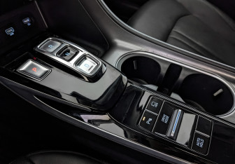 Подержанный автомобиль Hyundai Sonata 2022 года (25 фото)