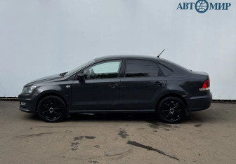 Подержанный автомобиль Volkswagen Polo Sedan 2015 года (8 фото)