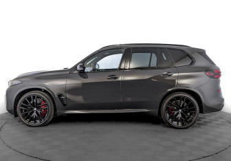 Новый BMW X5 2025 (3 фото)