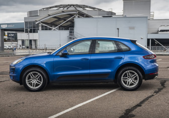 Подержанный автомобиль Porsche Macan 2016 года (8 фото)