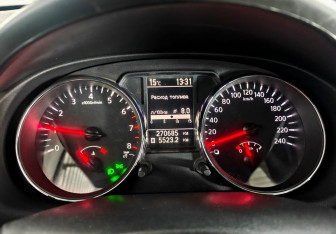 Подержанный автомобиль Nissan Qashqai+2 2012 года (14 фото)