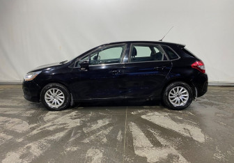 Подержанный автомобиль Citroen C4 Hatchback 2012 года (7 фото)