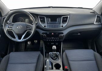 Подержанный автомобиль Hyundai Tucson 2016 года (12 фото)