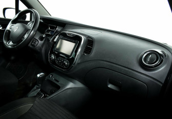 Подержанный автомобиль Renault Kaptur 2017 года (7 фото)