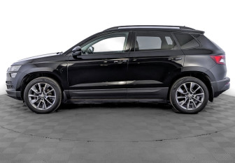 Подержанный автомобиль Skoda Karoq 2021 года (8 фото)
