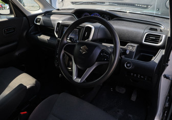 Подержанный автомобиль Suzuki Solio 2019 года (13 фото)