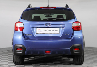 Подержанный автомобиль Subaru XV 2014 года (6 фото)