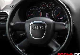 Подержанный автомобиль Audi A3 Hatchback 2011 года (12 фото)