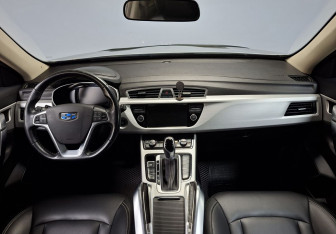 Подержанный автомобиль Geely Atlas 2018 года (18 фото)