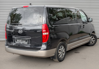 Подержанный автомобиль Hyundai H-1 2021 года (5 фото)