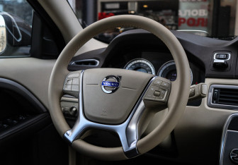 Подержанный автомобиль Volvo XC70 2011 года (11 фото)