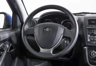 Подержанный автомобиль LADA (ВАЗ) Granta Wagon 2021 года (12 фото)