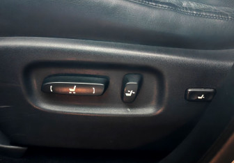 Подержанный автомобиль Lexus RX 2010 года (18 фото)