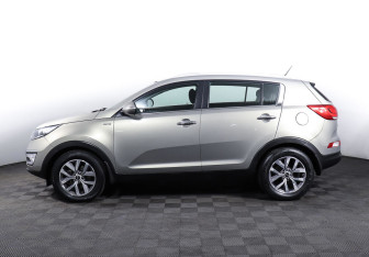 Подержанный автомобиль Kia Sportage 2015 года (3 фото)