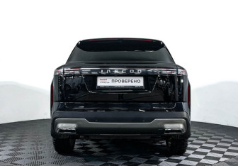 Подержанный автомобиль Jaecoo J7 2024 года (6 фото)