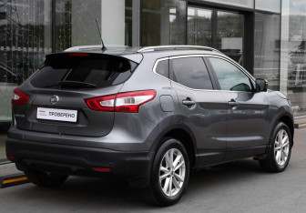 Подержанный автомобиль Nissan Qashqai 2014 года (5 фото)