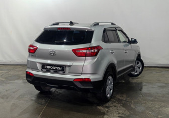 Подержанный автомобиль Hyundai Creta 2021 года (4 фото)