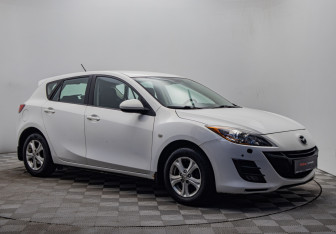 Подержанный автомобиль Mazda 3 Hatchback 2009 года (7 фото)