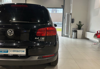 Подержанный автомобиль Volkswagen Tiguan 2013 года (8 фото)
