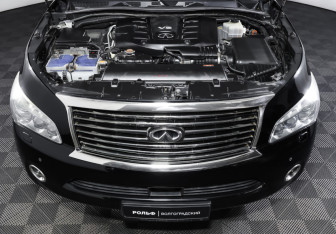 Подержанный автомобиль Infiniti QX56 2012 года (9 фото)