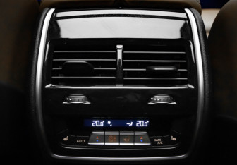 Подержанный автомобиль BMW X5 M 2022 года (34 фото)