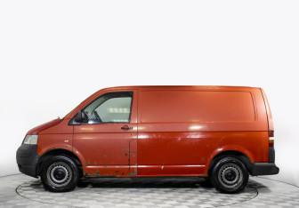 Подержанный автомобиль Volkswagen Transporter Van 2005 года (8 фото)
