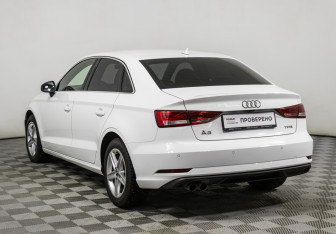 Подержанный автомобиль Audi A3 Sedan 2018 года (7 фото)