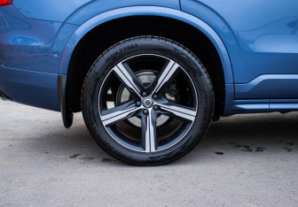 Подержанный автомобиль Volvo XC90 2019 года (15 фото)
