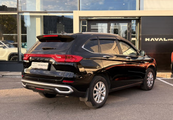 Подержанный автомобиль Haval M6 2023 года (5 фото)
