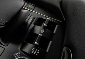 Подержанный автомобиль Lexus LX 2021 года (27 фото)