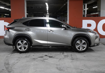 Подержанный автомобиль Lexus NX 2016 года (4 фото)
