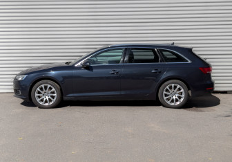 Подержанный автомобиль Audi A4 Wagon 2018 года (8 фото)