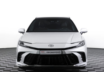 Подержанный автомобиль Toyota Camry Sedan 2024 года (2 фото)