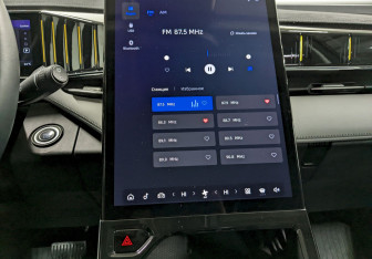 Подержанный автомобиль Geely Atlas 2024 года (24 фото)