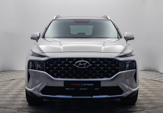 Подержанный автомобиль Hyundai Santa Fe 2023 года (8 фото)