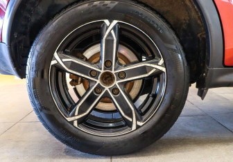 Подержанный автомобиль Nissan Juke 2013 года (21 фото)