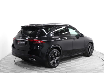 Подержанный автомобиль Mercedes-Benz GLE 2025 года (5 фото)