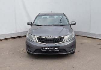 Подержанный автомобиль Kia Rio Sedan 2012 года (2 фото)