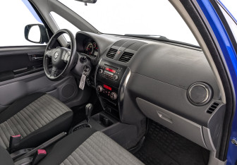 Подержанный автомобиль Suzuki SX4 Hatchback 2012 года (13 фото)