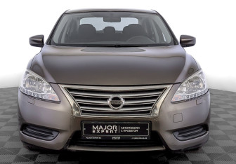 Подержанный автомобиль Nissan Sentra Sedan 2014 года (2 фото)