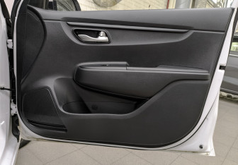 Подержанный автомобиль Kia Rio Sedan 2021 года (24 фото)