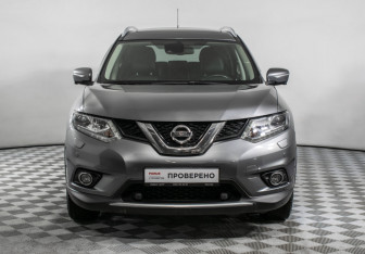 Подержанный автомобиль Nissan X-Trail 2016 года (2 фото)