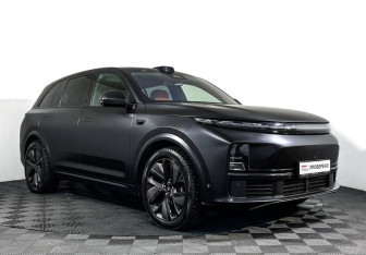 Подержанный автомобиль LiXiang L7 2024 года (3 фото)