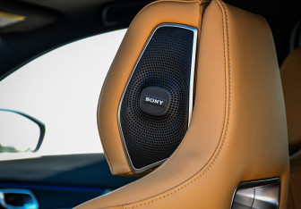 Подержанный автомобиль Changan UNI-K 2024 года (23 фото)