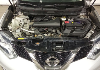 Подержанный автомобиль Nissan X-Trail 2017 года (18 фото)