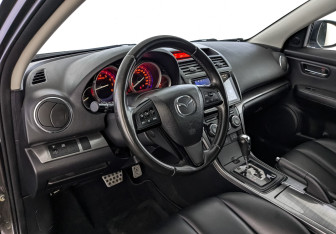 Подержанный автомобиль Mazda 6 Sedan 2012 года (15 фото)