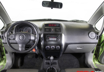 Подержанный автомобиль Suzuki SX4 Hatchback 2009 года (13 фото)