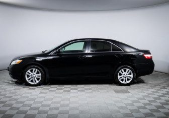 Подержанный автомобиль Toyota Camry Sedan 2008 года (8 фото)