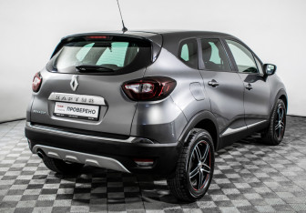 Подержанный автомобиль Renault Kaptur 2017 года (5 фото)